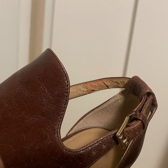 Banana Republic brown leather block heel sandals... - Picture 8 of 8